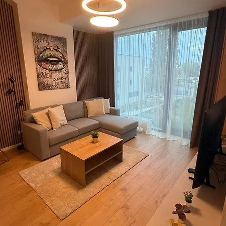 Chic 1br & 1lr Panoramic Sky View Apartamento Bratislava